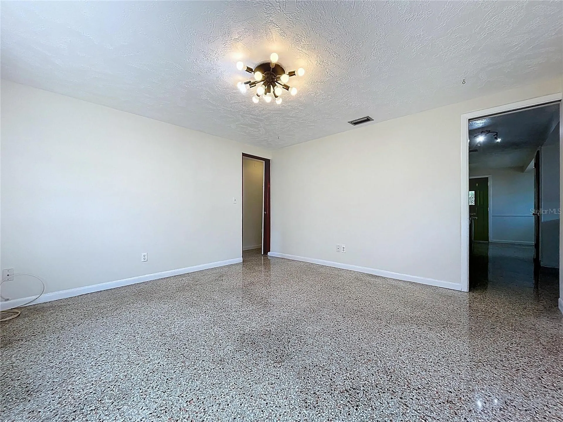 1415 E Idlewild Avenue Tampa FL 33604