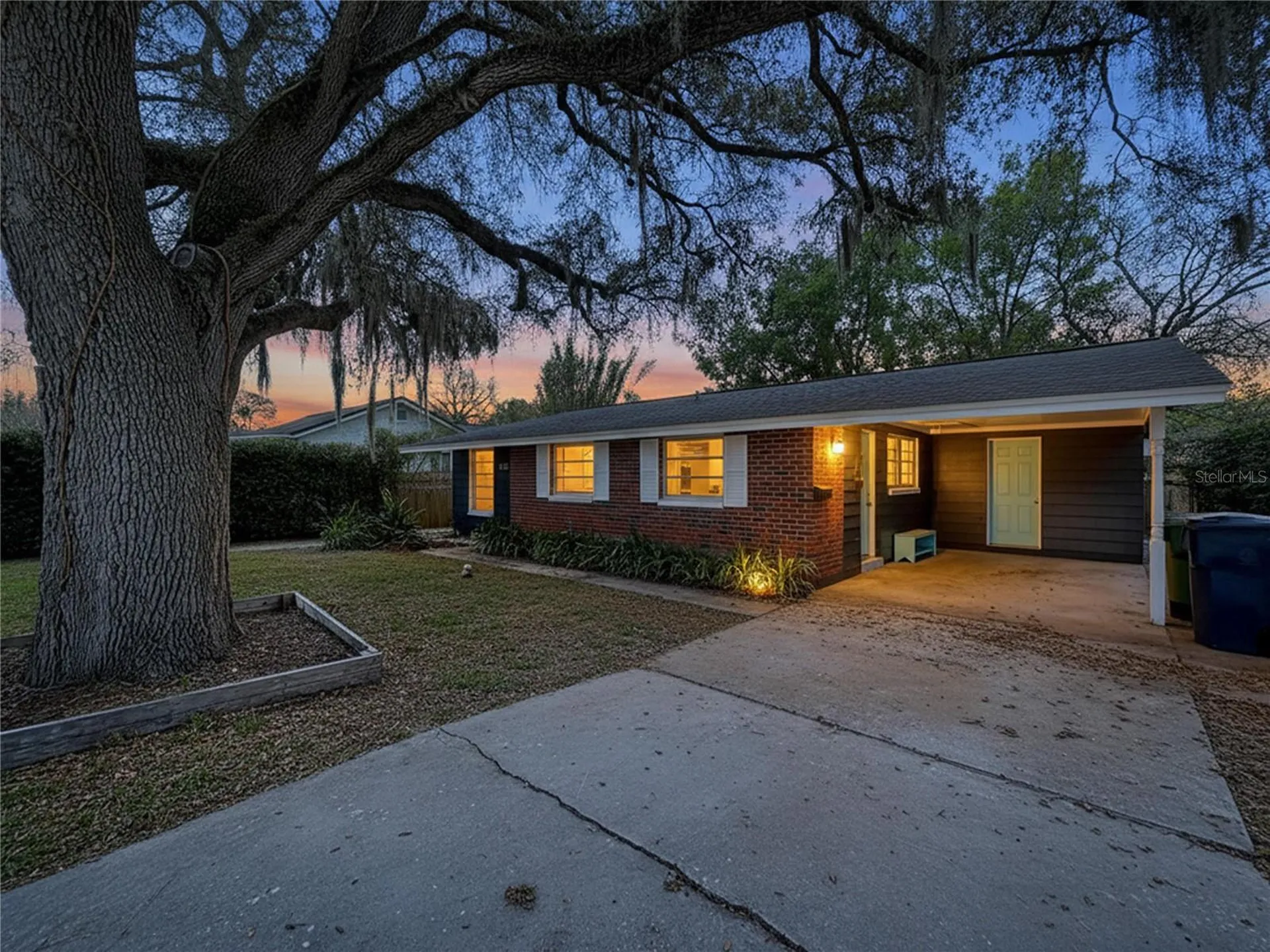 1415 E Idlewild Avenue Tampa FL 33604