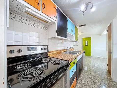 1415 E Idlewild Avenue Tampa FL 33604
