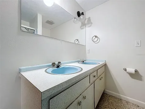 1415 E Idlewild Avenue Tampa FL 33604
