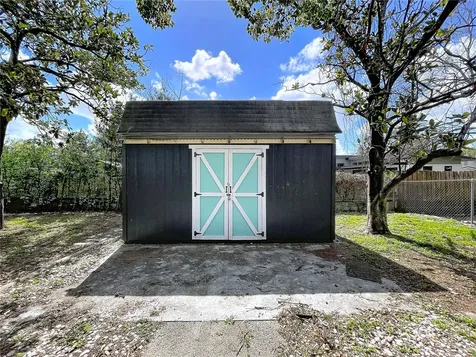 1415 E Idlewild Avenue Tampa FL 33604