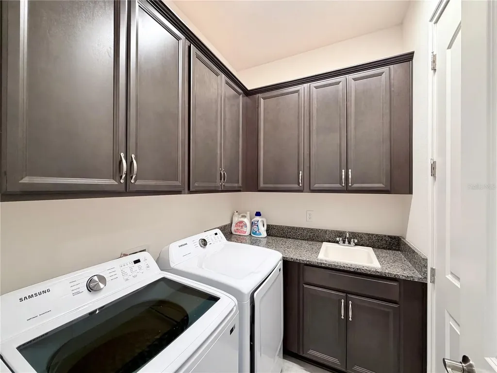 13202 Winterton Lane Orlando FL 32832