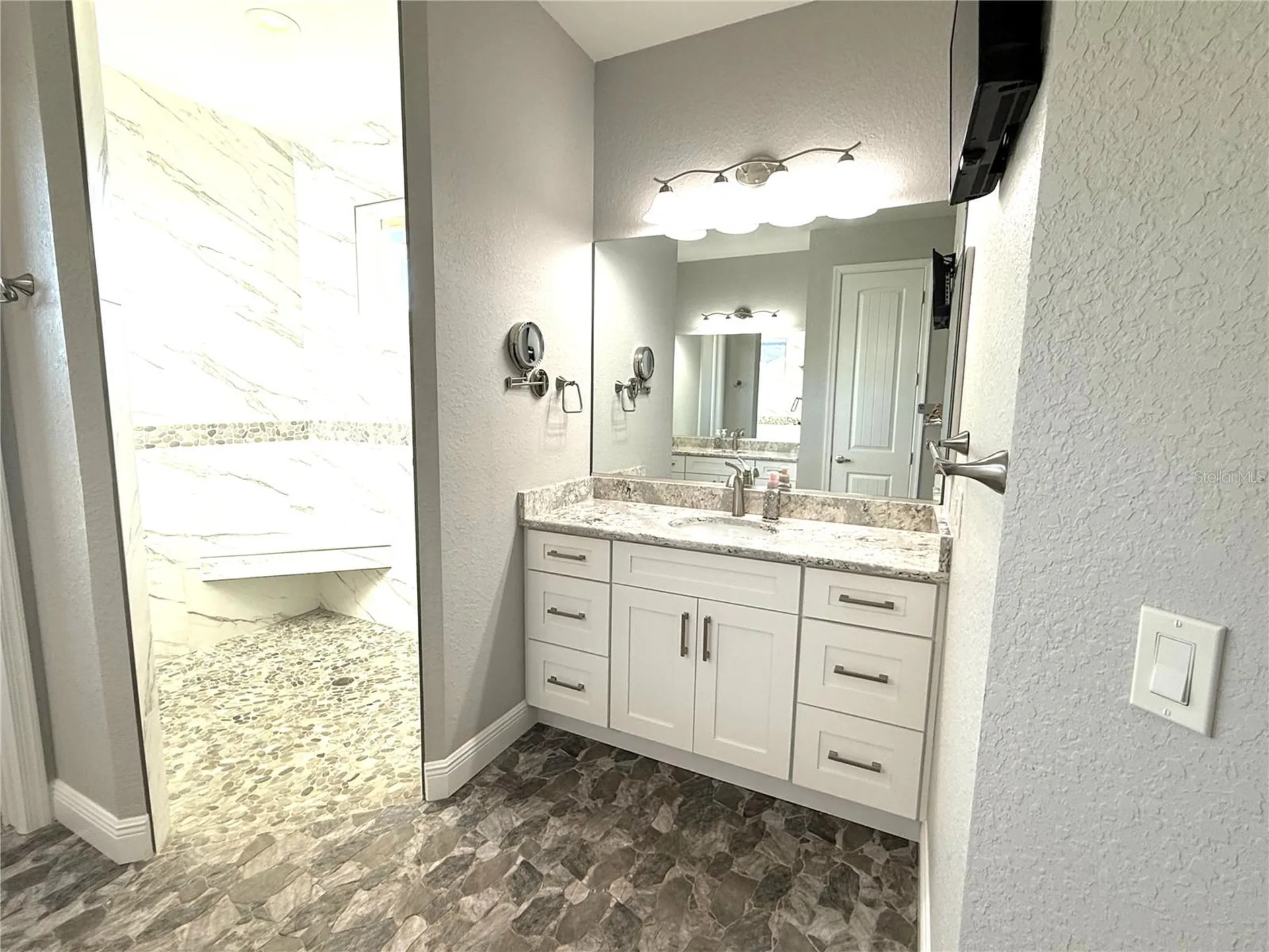 17898 SW 72nd Street Road Dunnellon FL 34432