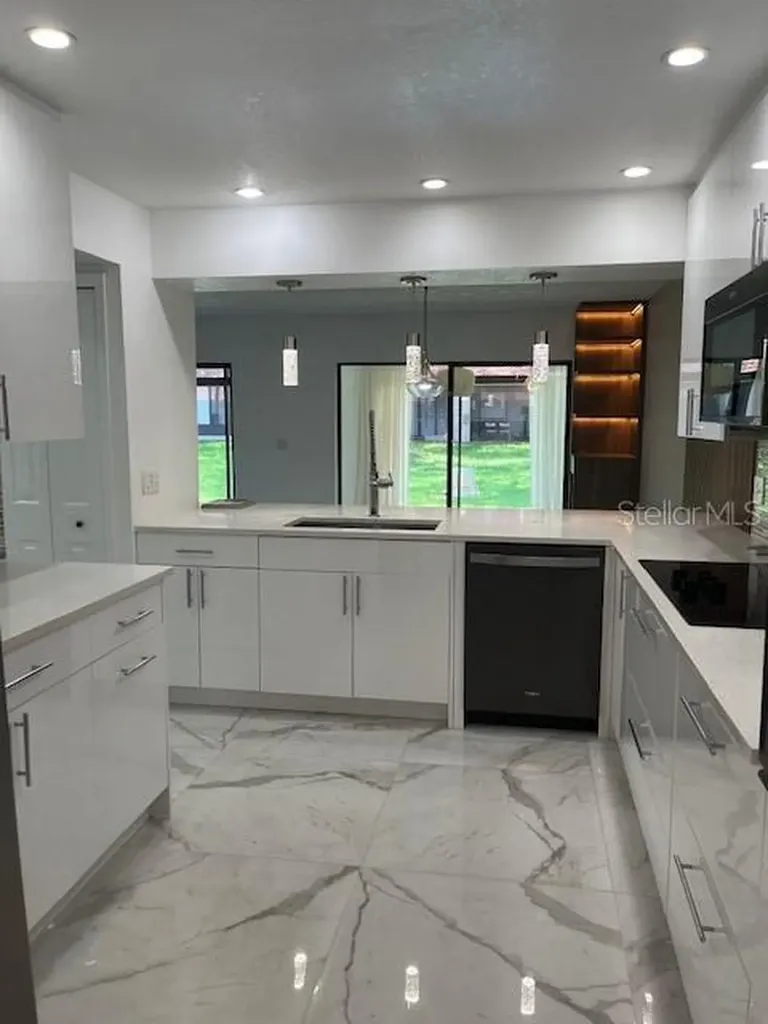 8217 Breeze Cove Lane Orlando FL 32819