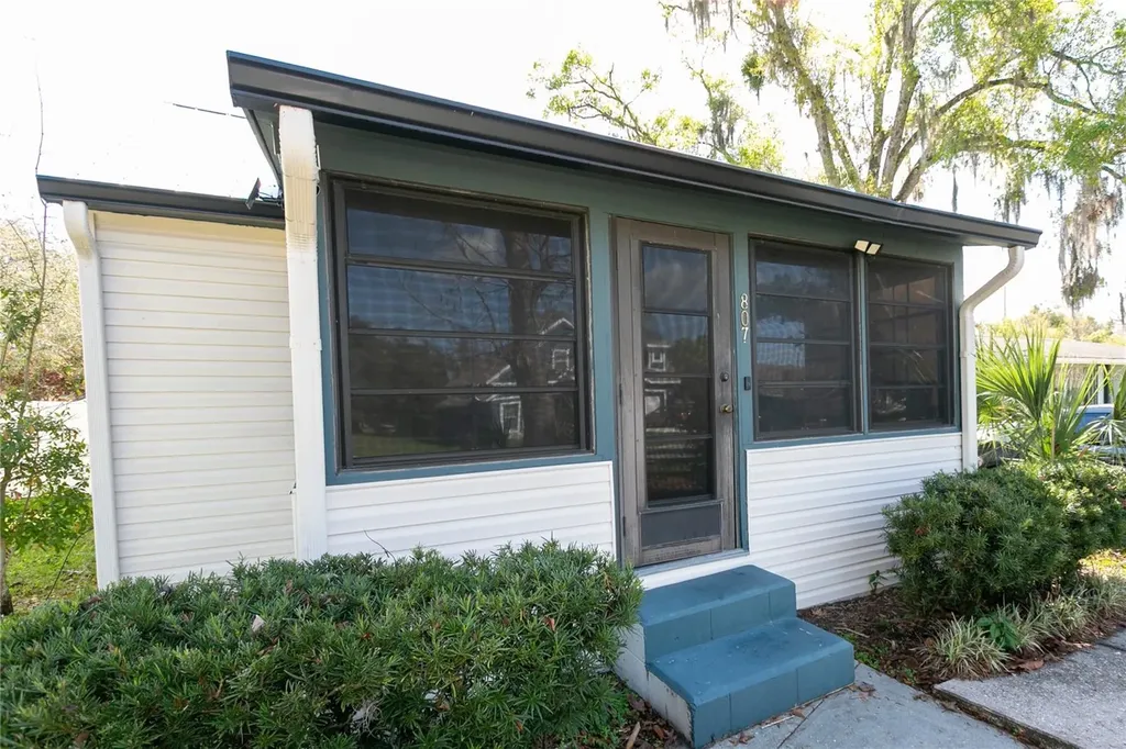 807 Tennessee Avenue St Cloud FL 34769