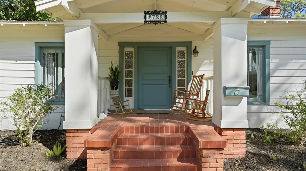 2722 2nd Avenue W Bradenton FL 34205