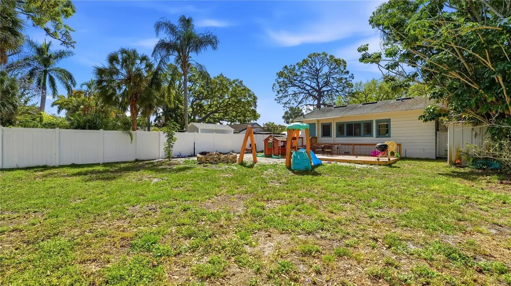 2722 2nd Avenue W Bradenton FL 34205