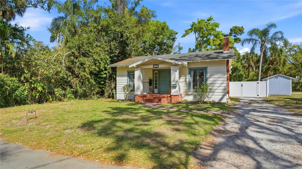 2722 2nd Avenue W Bradenton FL 34205