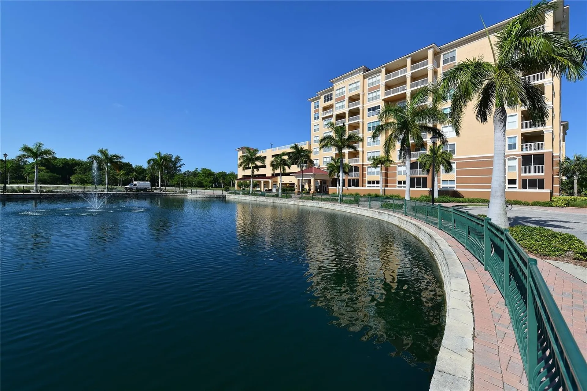 2722 2nd Avenue W Bradenton FL 34205