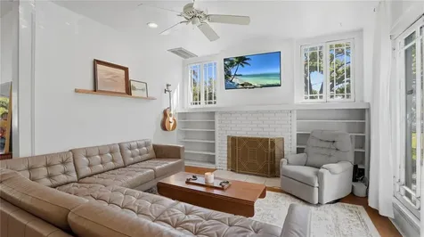 2722 2nd Avenue W Bradenton FL 34205