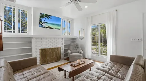 2722 2nd Avenue W Bradenton FL 34205