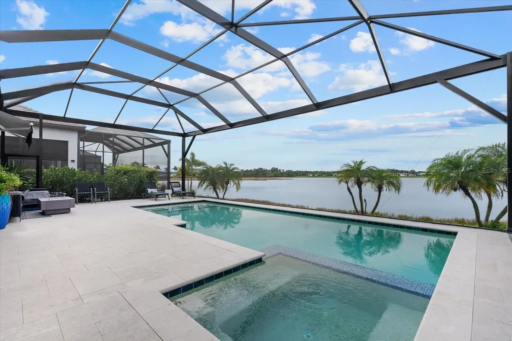 6353 Isla Del Ray Avenue Sarasota FL 34240