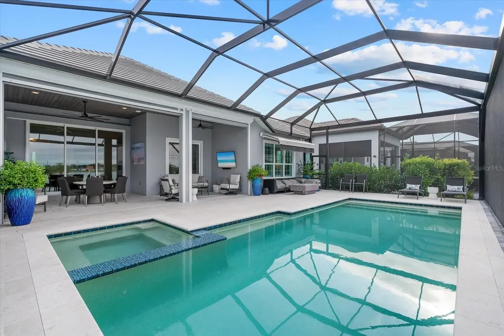 6353 Isla Del Ray Avenue Sarasota FL 34240