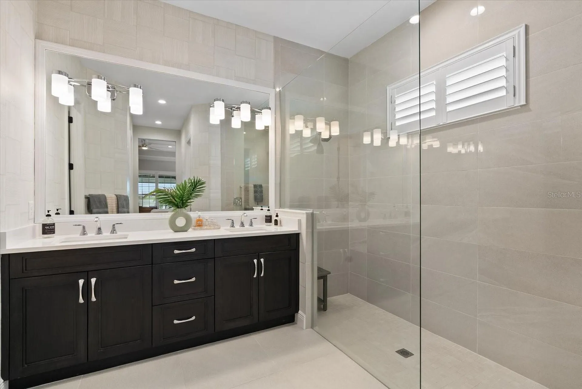 6353 Isla Del Ray Avenue Sarasota FL 34240