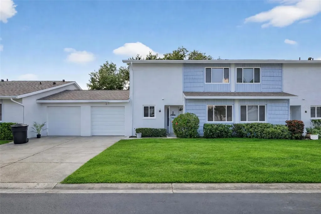 6490 Cape Hatteras Way NE St Petersburg FL 33702