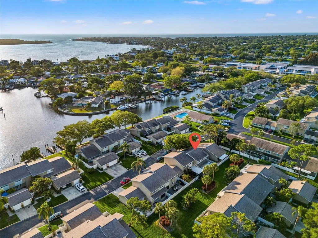 6490 Cape Hatteras Way NE St Petersburg FL 33702