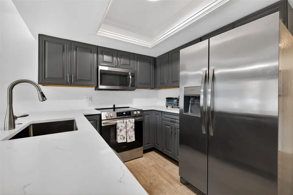 6490 Cape Hatteras Way NE St Petersburg FL 33702