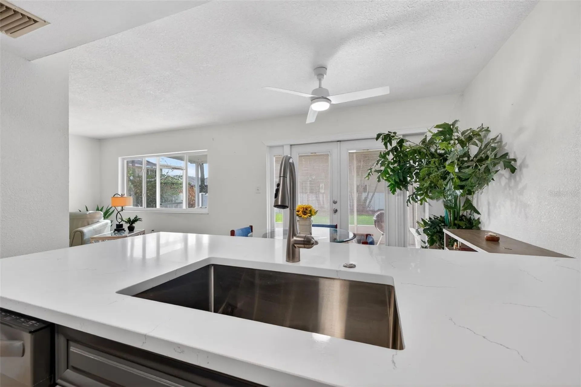6490 Cape Hatteras Way NE St Petersburg FL 33702