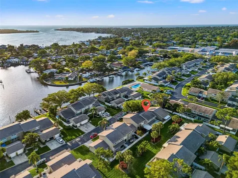 6490 Cape Hatteras Way NE St Petersburg FL 33702