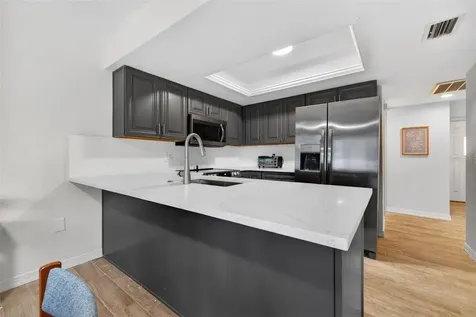 6490 Cape Hatteras Way NE St Petersburg FL 33702