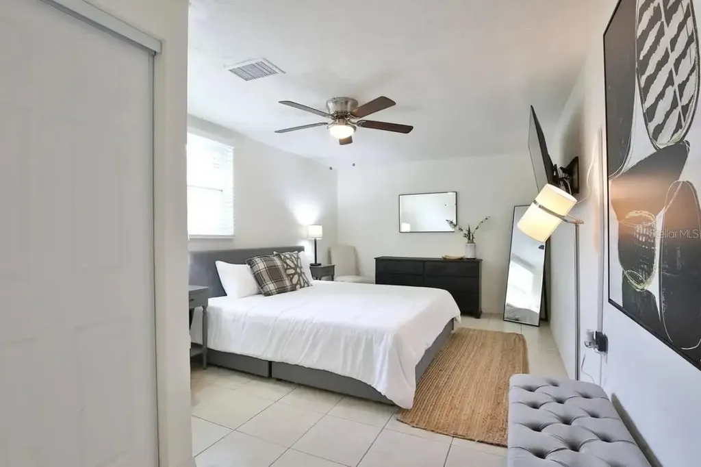 5622 S Lockwood Ridge Road Sarasota FL 34231