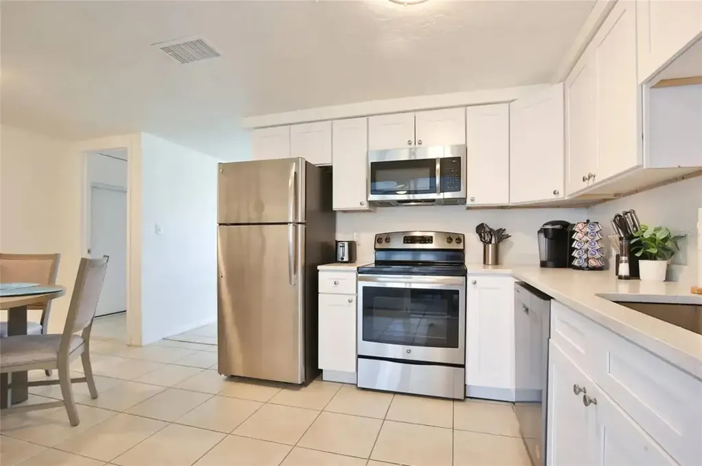 5622 S Lockwood Ridge Road Sarasota FL 34231