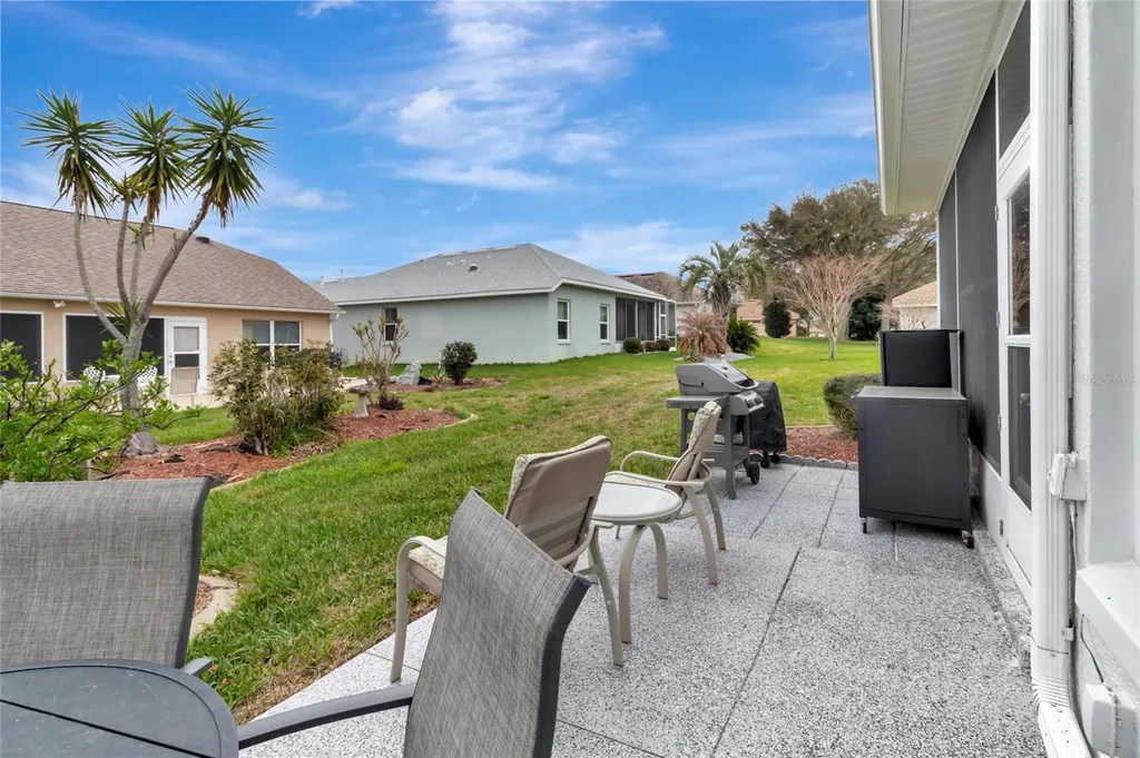 26903 Honeymoon Avenue Leesburg FL 34748