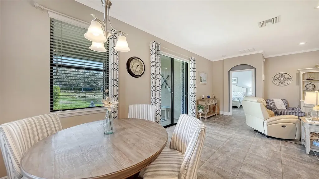 8143 36th Street E Sarasota FL 34243