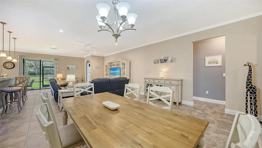8143 36th Street E Sarasota FL 34243