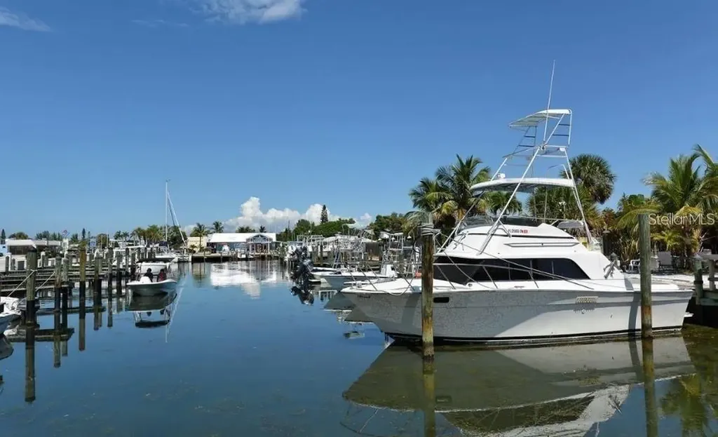 8143 36th Street E Sarasota FL 34243