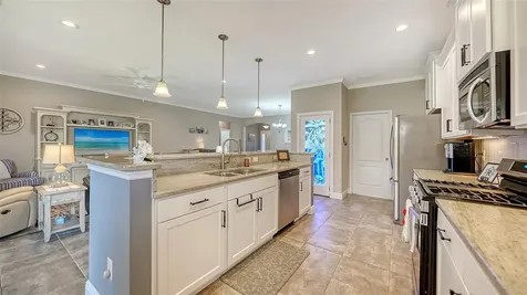 8143 36th Street E Sarasota FL 34243