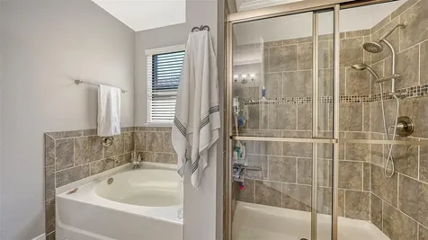 8143 36th Street E Sarasota FL 34243