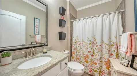 8143 36th Street E Sarasota FL 34243