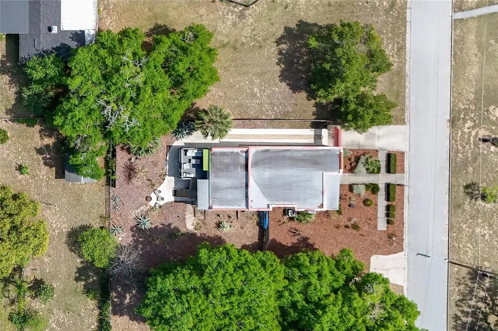 809 Poinsettia Drive Eustis FL 32726