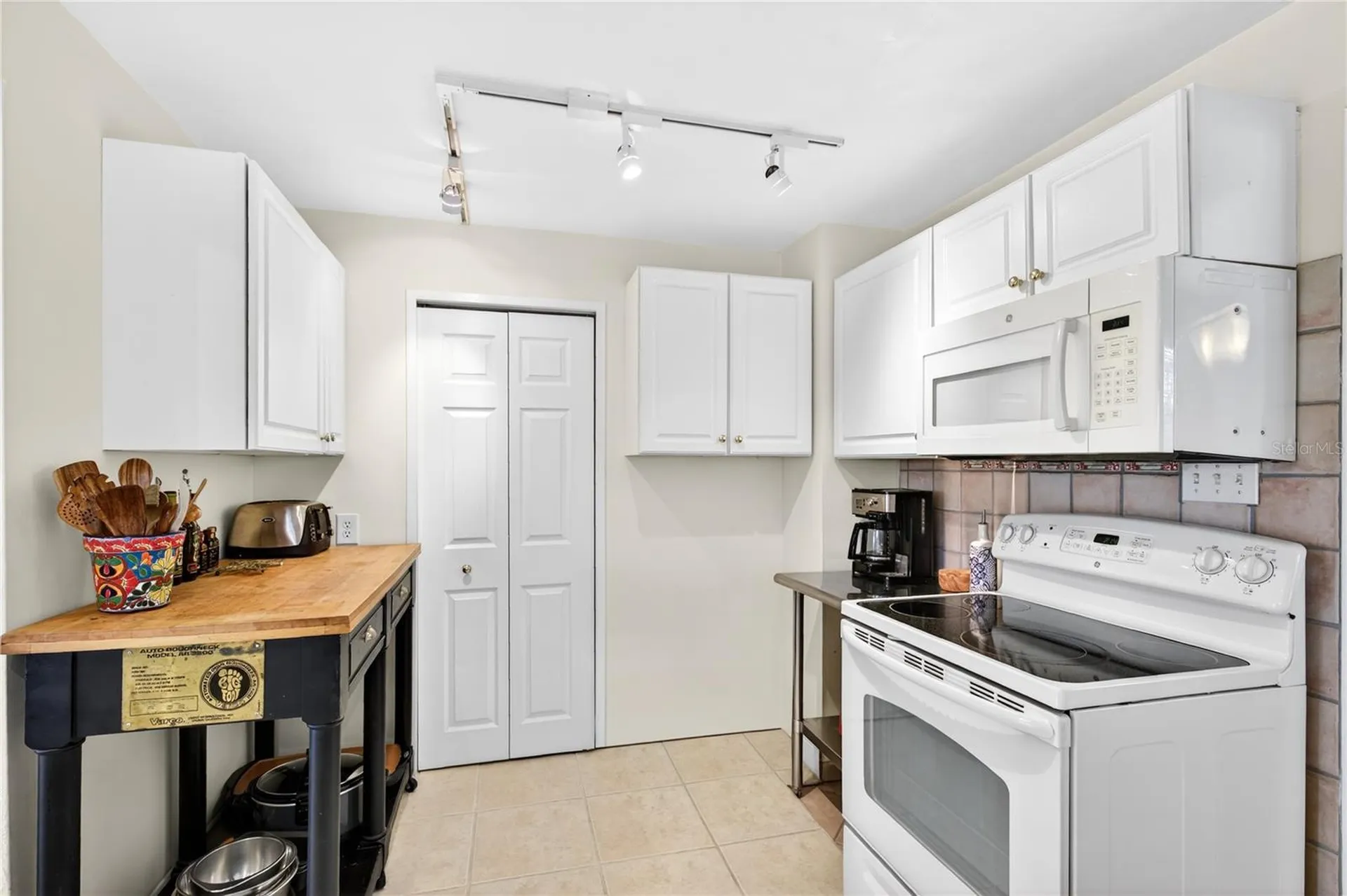 809 Poinsettia Drive Eustis FL 32726