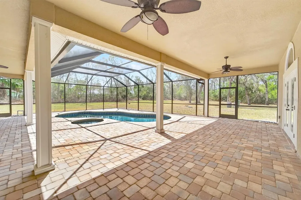 4610 Clarksdale Lane Brandon FL 33511