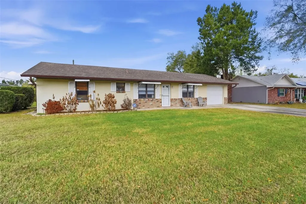 1020 Adirondack Street Deltona FL 32725