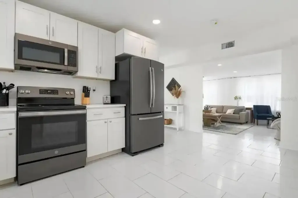 2539 Trinidad Street Sarasota FL 34231