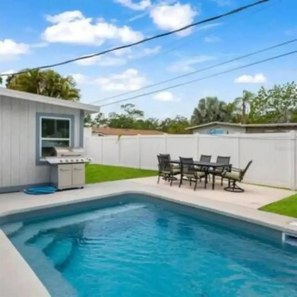2539 Trinidad Street Sarasota FL 34231