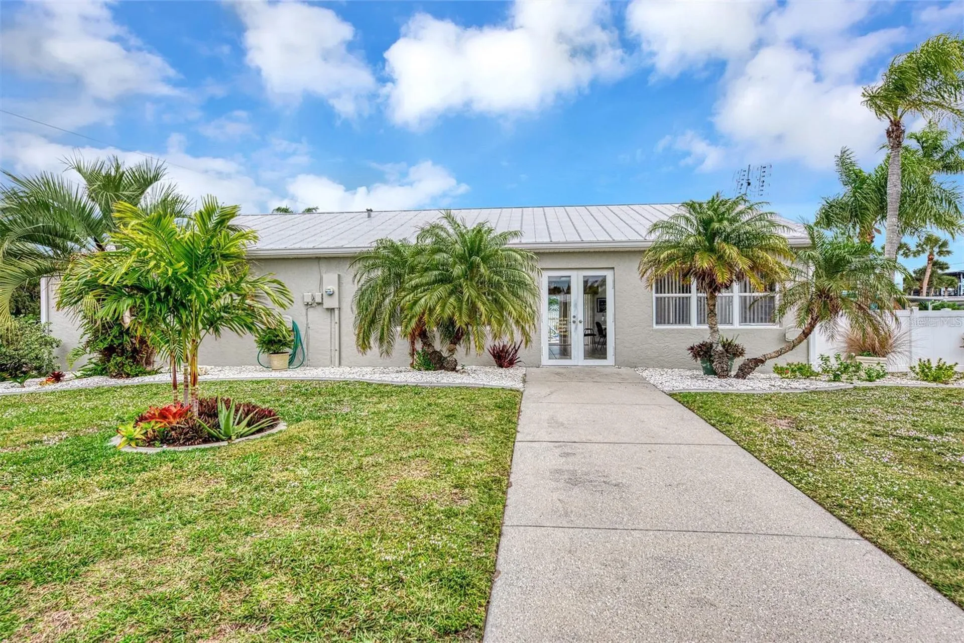 7500 Park Pointe Drive Englewood FL 34224
