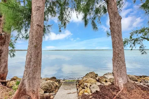 7500 Park Pointe Drive Englewood FL 34224