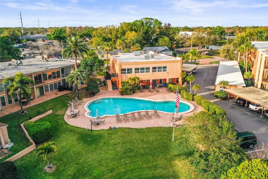 225 Country Club Drive Largo FL 33771