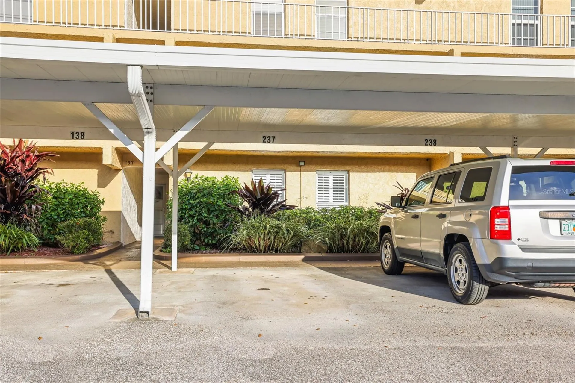 225 Country Club Drive Largo FL 33771