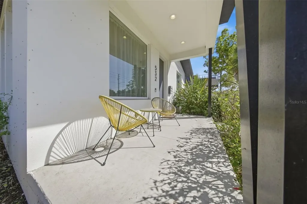 532 31st Street S St Petersburg FL 33712