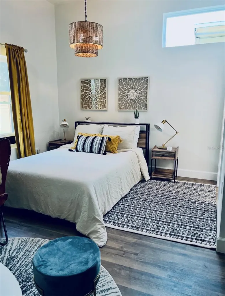 532 31st Street S St Petersburg FL 33712