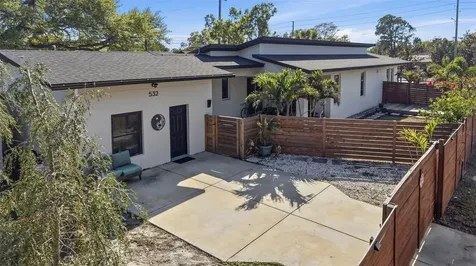 532 31st Street S St Petersburg FL 33712