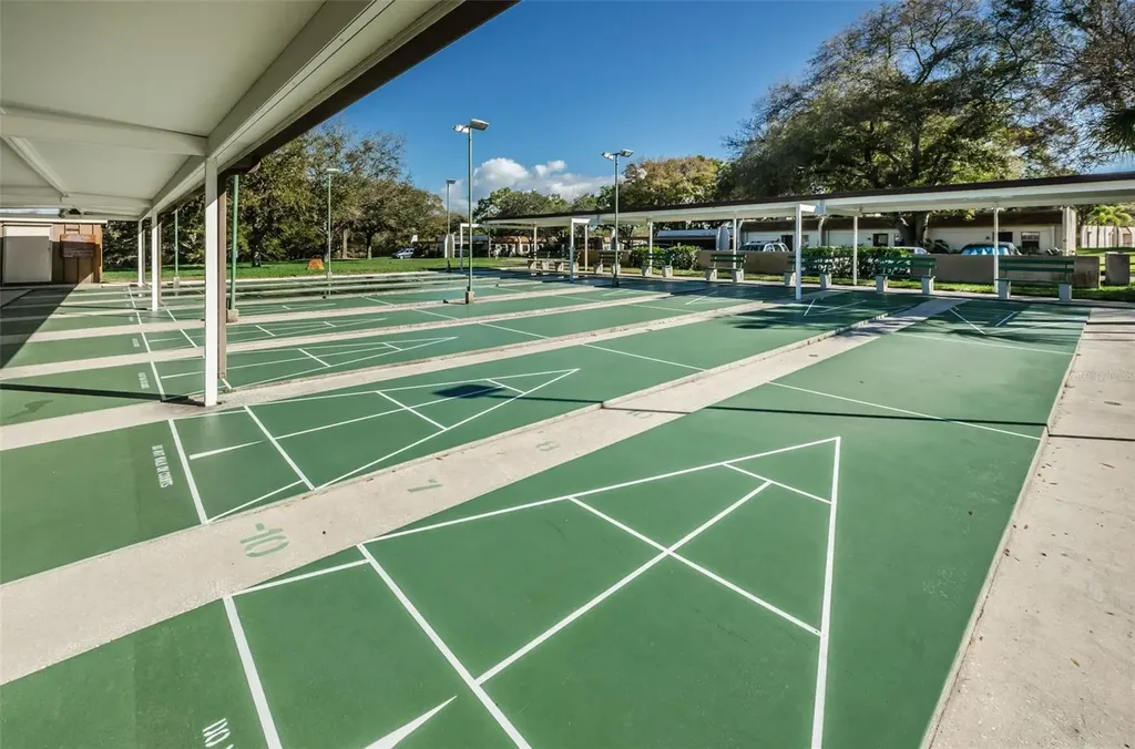 1175 Mission Circle Clearwater FL 33759