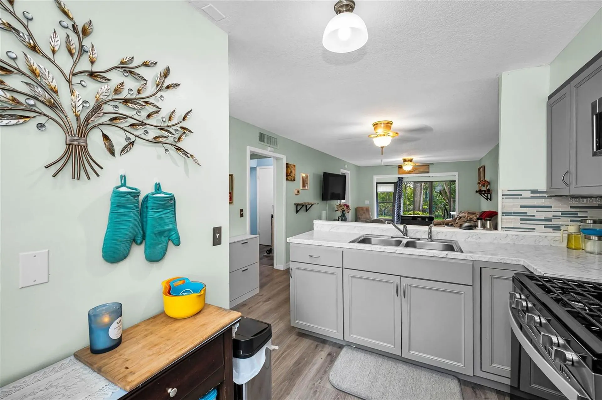 1175 Mission Circle Clearwater FL 33759