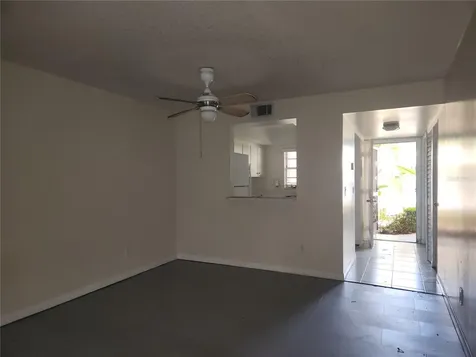 6122 7th Avenue W Bradenton FL 34209
