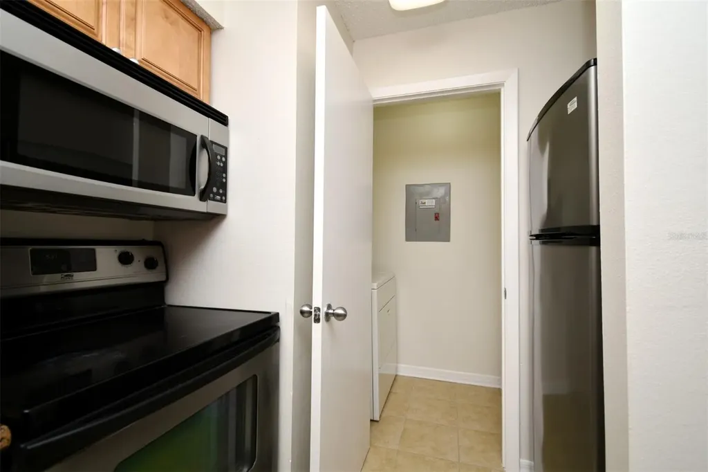 216 Afton Square Altamonte Springs FL 32714